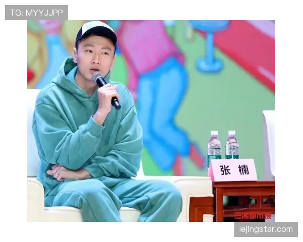 张楠家的狗都比你我活得精致